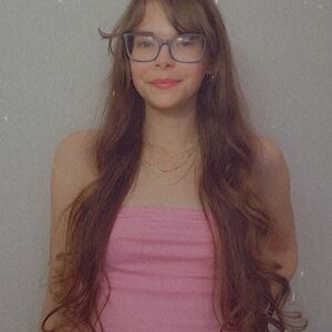 Meet your Posher, Hayley